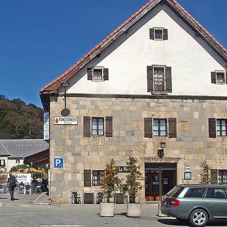 Posada De Roncesvalles Exterior photo